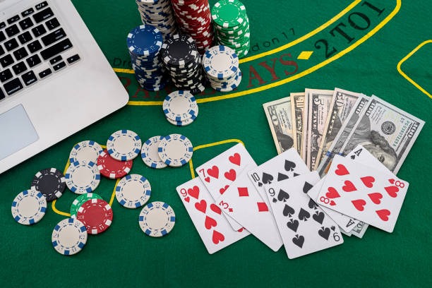 Player interface on eula live table Player interface showing card hand and action buttons